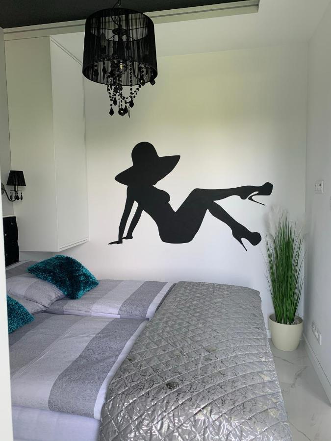 Luxury Apartment - 3 Lakes Katowice Ngoại thất bức ảnh